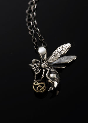 Skull Bee Necklace | Standard Collection