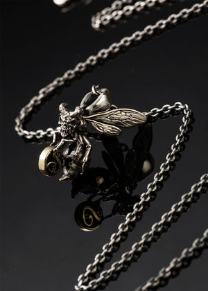 Skull Bee Necklace | Standard Collection